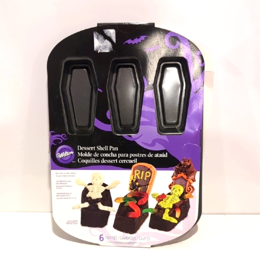 Wilton Halloween Coffin Casket Dessert Cake Pan